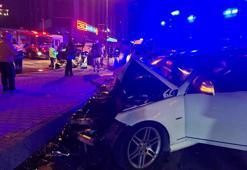 Zeytinburnu D-100 yan yolda trafik kazası:1 ağır 4 yaralı