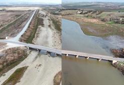 Barajlarda doluluk oranı yüzde 60'a dayandı; Çatlayan topraklar suya kavuştu