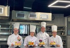 Down sendromlu öğrenciler üniversite eğitimi alarak pasta yaptı