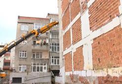 Gaziosmanpaşa Belediye Başkanı Usta: 2 binanın dengede kalmasını sağlamaya çalışıyor arkadaşlar