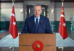 Erdoğan: Cumhuriyetimizin 2'nci asrına insanlı uzay göreviyle adım atıyoruz