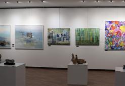 ‘Geçmişten Geleceğe Uluslararası Seçmeler’ sergisi sanatseverlerle buluştu