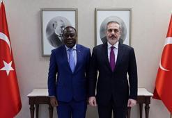 Bakan Fidan, BM Türkiye Koordinatörü Ahonsi ile görüştü