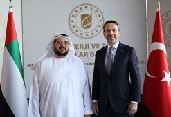 Bakan Bayraktar, BAE Yatırım Bakanı Alsuwaidi ile görüştü