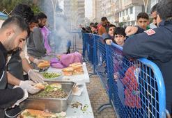 Mardin'de 'Hamsi Festivali'; katılımcılara 1 ton balık ikram edildi