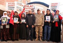 Evlat nöbeti tutan aileleri ziyaret eden Tümgeneral Yıldırım: Örgüt bitme noktasına geldi