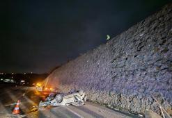 Otomobil 15 metreden anayola düştü: 2 ölü, 1 yaralı