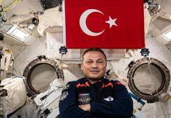 Alper Gezeravcı'dan Türk bayraklı paylaşım