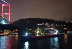 İstanbul Boğazı'nda gemi trafiği askıya alındı