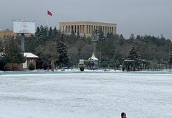 Başkent beyaza büründü