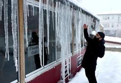 Ardahan buz kesti, Çıldır'da dereceler eksi 32'yi gösterdi