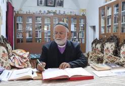 Süryani papaz, Mardin'i tanıtmak için 29 yılda 15 kitap yazdı