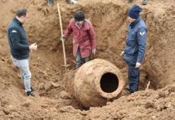 Tarlada bulunan Roma dönemine ait tarihi küp, müzede sergilendi
