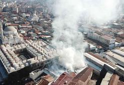 İzmir'de, tarihi Kemeraltı Çarşısı'nda yangın