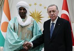 Erdoğan, Nijer Başbakanı ve Ekonomi-Finans Bakanı Zeine'yi kabul etti