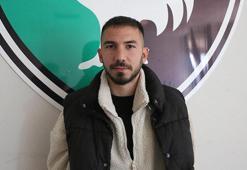 Maçta elinde cep telefonuyla görüntülenen Emre Sağlık konuştu