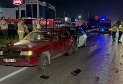 Alkollü sürücünün kullandığı otomobil, lastik değiştirmek isteyenlere çarptı: 1 ölü, 2 yaralı