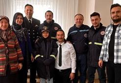 Gölcük Tersanesi Komutanlığı'ndan, depremin 160'ıncı saatinde kurtardıkları Aysima'ya ziyaret