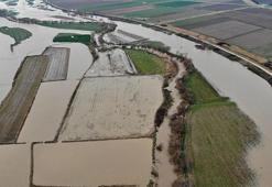 Çanakkale'de su altında kalan tarlalar, dron ile görüntülendi