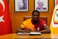 Serge Aurier için imza töreni düzenlendi