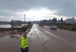 Dere taşmasıyla kapanan Şanlıurfa-Viranşehir yolu ulaşıma açıldı