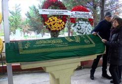 Erkan Özerman'ın cenazesi helallik alınmasının ardından İzmit'e gönderildi