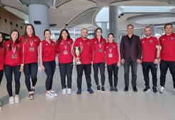 Avrupa 2'ncisi Kadın Güreş Milli Takımı, yurda döndü