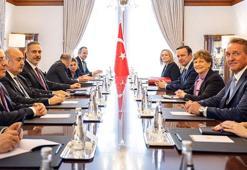 Bakan Fidan, ABD’li senatörlerle bir araya geldi