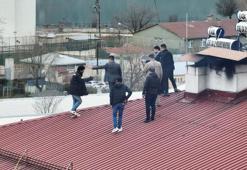 Alacağını alamadığı iddiasıyla çatıya çıktı: 45 ilde 115 kez intihar teşebbüsü ortaya çıktı