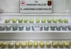 Hakkari'de arazide 40 kilo metamfetamin ele geçirildi