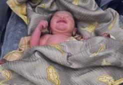 Cami avlusuna bırakılan bebek, yaşam mücadelesi veriyor