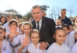 Bakan Bak: Hem evlatlarımızın sporla tanışmasını sağlıyoruz hem de onların zararlı alışkanlıklar edinmesinin önüne geçiyoruz