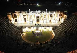 Pamukkale Hierapolis Ören Yeri, gece müzeciliği projesi kapsamında ışıklandırıldı