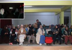 Kadınlar köy okulunun konferans salonunda ilk kez sinema ile buluştu