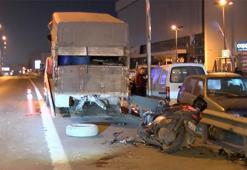 Pendik'te park halindeki kamyonete çarpan motosikletli hayatını kaybetti