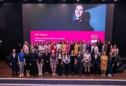 ‘Güçlü Kadınlarla Dijital Yarınlar’ programı yeniden başlıyor