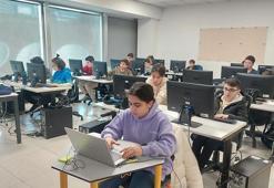 İstanbul Bilim Olimpiyatları Yarışması'nın ikinci aşaması Demirören Medya ve Teknoloji MTAL'de yapıldı