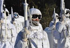 Komandoların eksi 25 derecede zorlu eğitimi