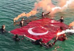 Piri Reis Üniversitesi öğrencileri, Çanakkale şehitlerine saygı dalışı gerçekleştirdi