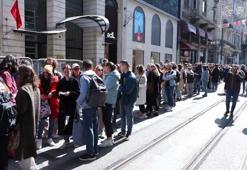 Rusya’nın İstanbul Başkonsolosluğu’nda uzun seçim sırası