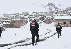 Koruma altındaki terk edilmiş tarihi köyde 1 yılda 12 defineci yakalandı
