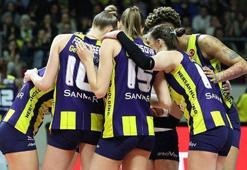 Kadınlar Kupa Voley’de ilk finalist Fenerbahçe Opet