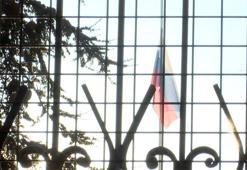 Rusya Başkonsolosluğu’nda bayraklar yarıya indirildi