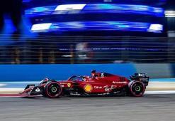 Formula 1 Avustralya Grand Prix'sini Carlos Sainz kazandı