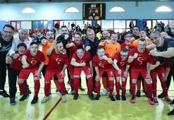 Down Sendromlu Futsal Milli Takımı finale yükseldi