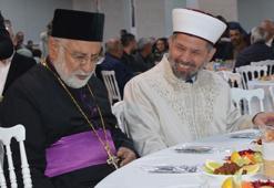 Mardin'de farklı dinlerin temsilcileri iftar sofrasında buluştu