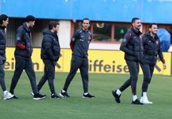 Milliler, Avusturya maçı öncesinde Ernst Happel Stadyumu'nda yürüyüş gerçekleştirdi