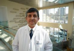 "Gece terlemesi, üşüme, titreme, ağızda yaralar HIV belirtisi olabilir"