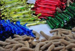 Festivalde saçılacak mesirler, geleneksel yöntemle hazırlanıyor