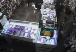 Fatih'te kılıf iade ücreti nedeniyle çıkan kavgaya ait yeni görüntüler ortaya çıktı